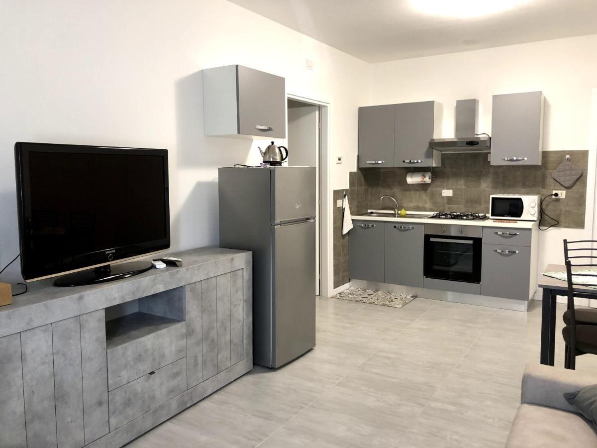 Bilocale Della Pippi San Clemente Apartment Sant'Andrea in Casale Bagian luar foto